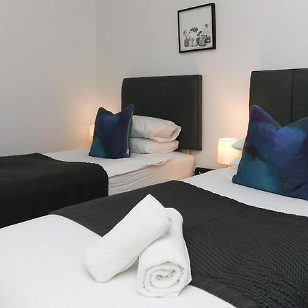 Strawberry Line, Flat 1 Apartment Wells Bagian luar foto