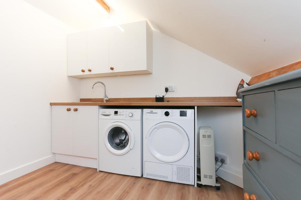 Strawberry Line, Flat 1 Apartment Wells Bagian luar foto